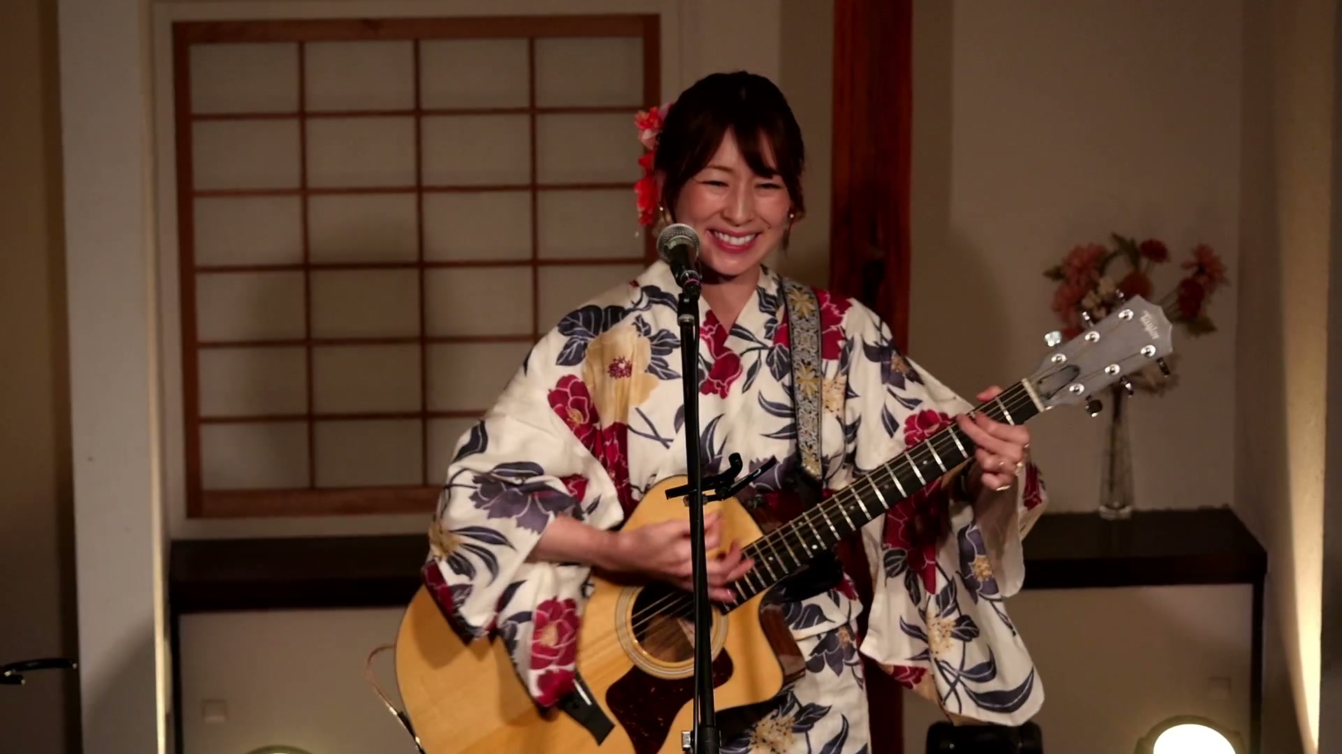 yuriya（ギター弾き語り）