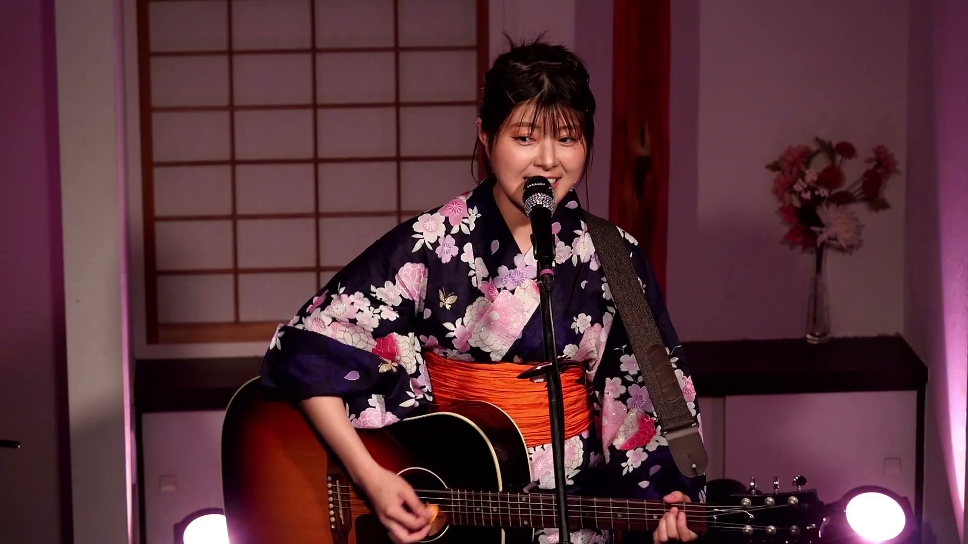 小松みゆ(ギター弾き語り)