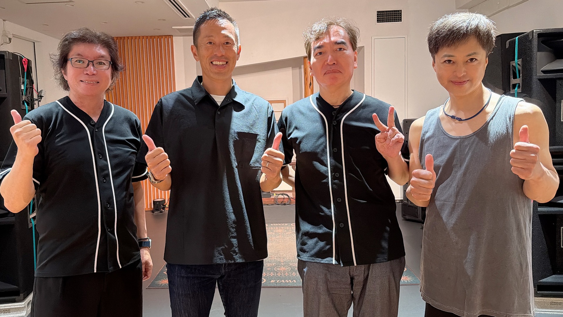 岡田幸文トークショー「キャッチザモーメント」 2026年9月5日 御茶ノ水パルトネール 終演後の記念撮影
